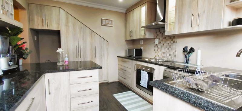 2 Bedroom Property for Sale in Bloemfontein Free State